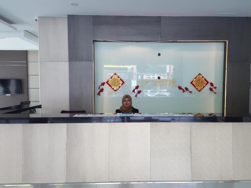 Lf Hotel Tapah Exteriör bild